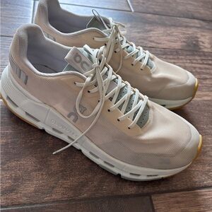 On Running Women's CloudNova Form 2